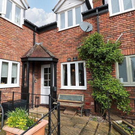 Ramblers Cottage Уитби Екстериор снимка